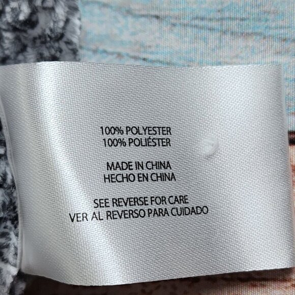 Orvis Womens Grey V-Neck Sweater S 100% Polyester Made In China - Picture 3 of 9